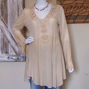 Yak n Yeti Tunic